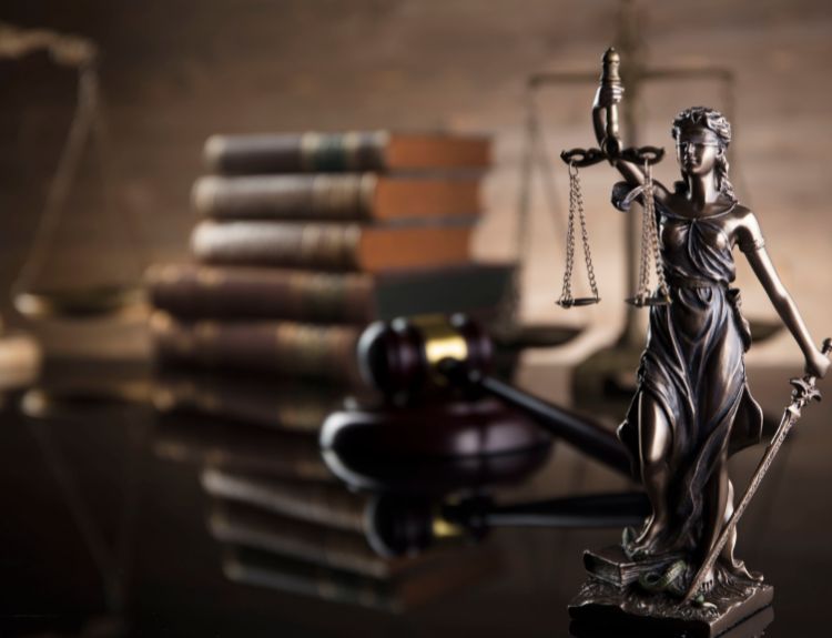 legal scene with lady justice and law books and gavel